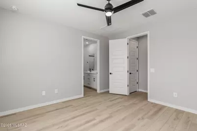 13320 N Red Lantern Way, Marana, AZ 85653 - Photo 12