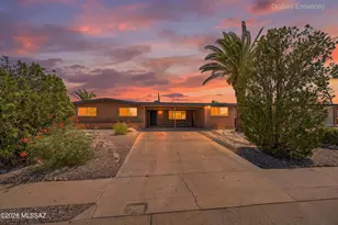 9048 E Pine Valley Dr, Tucson, AZ 85710 - Photo 32