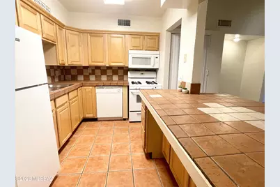 3750 N Country Club Road #6, Tucson, AZ 85716 - Photo 8