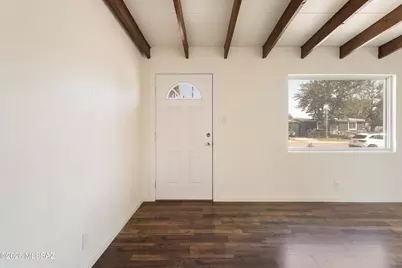 106 E Apache Street, Huachuca City, AZ 85616 - Photo 10