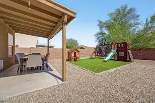 697 W Cholla Crest Dr, Green Valley, AZ 85614 - Photo 22