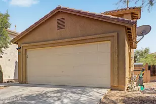 697 W Cholla Crest Dr, Green Valley, AZ 85614 - Photo 34