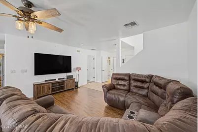 697 W Cholla Crest Drive, Green Valley, AZ 85614 - Photo 8