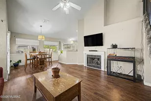 4686 W Lessing Ln, Tucson, AZ 85742 - Photo 4