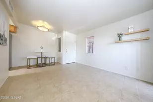 1810 E Blacklidge Dr, Tucson, AZ 85719 - Photo 4