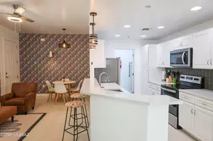 2010 E River Rd, Tucson, AZ 85718 - Photo 12