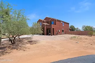 18391 S McCone Ct, Sahuarita, AZ 85629 - Photo 2