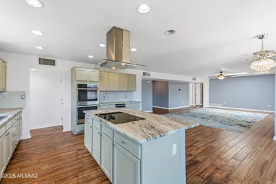 9034 E Bellevue Street, Tucson, AZ 85715 - Photo 14