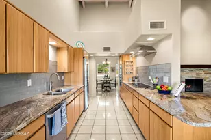 11101 N Pomegranate Dr, Oro Valley, AZ 85737 - Photo 4