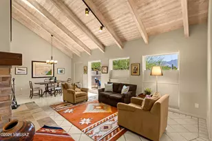 11101 N Pomegranate Dr, Oro Valley, AZ 85737 - Photo 16