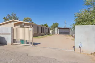 1350 W Limberlost Dr, Tucson, AZ 85705 - Photo 26