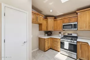 3958 W Bagley Flat Pl, Tucson, AZ 85745 - Photo 8