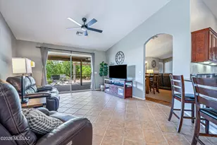38444 S Apache Peak Dr, Tucson, AZ 85739 - Photo 2