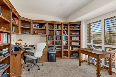 11792 N Via De La Verbenita, Oro Valley, AZ 85737 - Photo 12