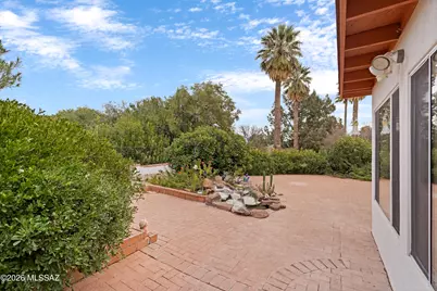 107 E Los Arcos, Green Valley, AZ 85614 - Photo 26