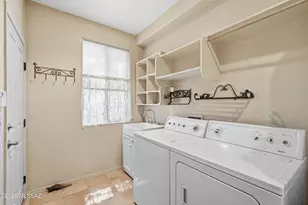 2682 S Falcon View Dr, Tucson, AZ 85713 - Photo 16