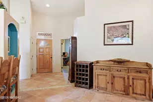 2682 S Falcon View Dr, Tucson, AZ 85713 - Photo 4