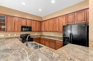 123 E Castlefield Cir, Tucson, AZ 85704 - Photo 10
