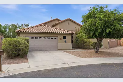 8040 N High Branch Drive, Tucson, AZ 85743 - Photo 1