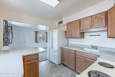 1402 N McKinley Avenue, Tucson, AZ 85712 - Photo 10