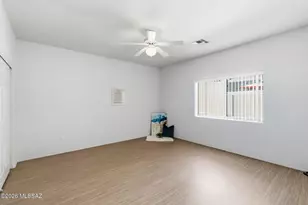 2832 S Full Moon Dr, Tucson, AZ 85713 - Photo 18