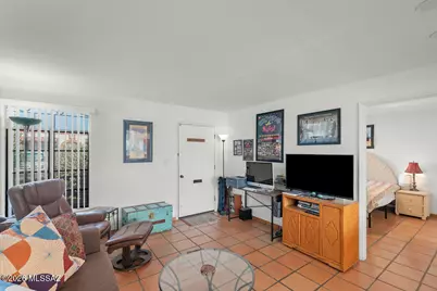 291 S Paseo Cerro #B, Green Valley, AZ 85614 - Photo 2