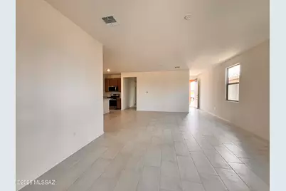 10004 E Lebaron Drive, Tucson, AZ 85747 - Photo 2