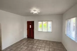 211 W Roger Rd, Tucson, AZ 85705 - Photo 2
