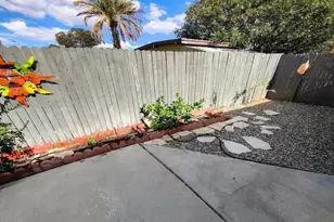 211 W Roger Rd, Tucson, AZ 85705 - Photo 26