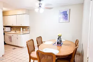 6321 N Barcelona Ct, Tucson, AZ 85704 - Photo 4