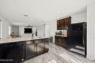 6013 S Kirtley Dr, Tucson, AZ 85706 - Photo 14