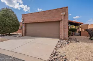 1594 W Calle Hacienda, Green Valley, AZ 85622 - Photo 2