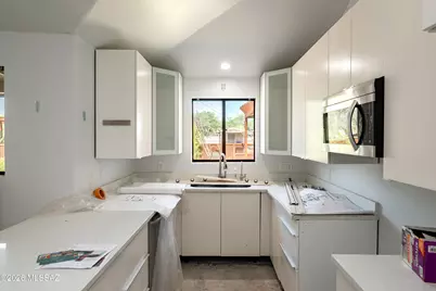 64 N Melwood Avenue, Tucson, AZ 85745 - Photo 16