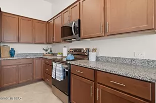 1732 E Holw Crk Dr, Green Valley, AZ 85614 - Photo 16