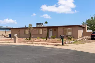 9710 E Celeste Dr, Tucson, AZ 85730 - Photo 42