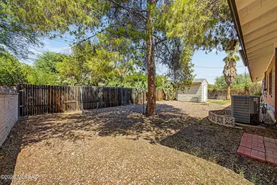 233 N Bentley Avenue, Tucson, AZ 85716 - Photo 10
