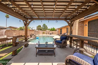 8063 N Suwannee Drive, Tucson, AZ 85741 - Photo 4
