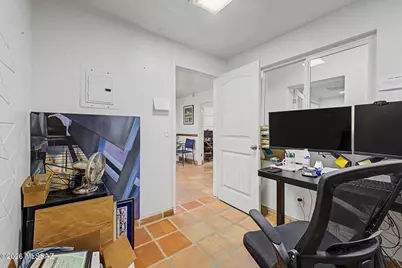 2201 E 21st Street, Tucson, AZ 85719 - Photo 16