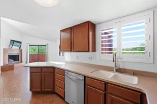 5051 N Sabino Canyon Rd, Tucson, AZ 85750 - Photo 12