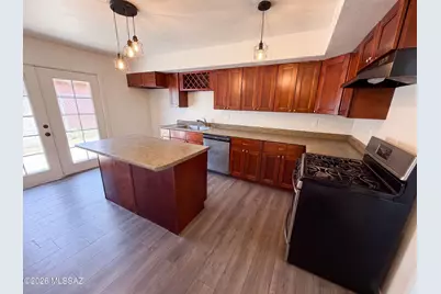 760 E Dakota Street, Tucson, AZ 85706 - Photo 2