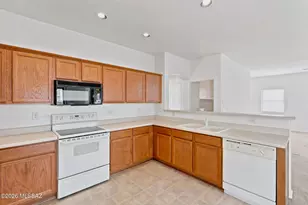 143 E Placita Nubes Blancas, Sahuarita, AZ 85629 - Photo 10