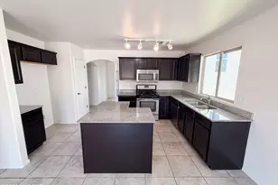 850 W Calle Arroyo Norte, Green Valley, AZ 85614 - Photo 2