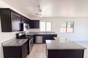 850 W Calle Arroyo Norte, Green Valley, AZ 85614 - Photo 8