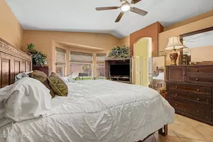 9683 E Country Ct, Tucson, AZ 85749 - Photo 16