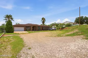 975 Calle Dura, Rio Rico, AZ 85648 - Photo 2