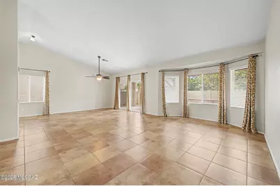 2646 W Cholla Ridge Place, Tucson, AZ 85742 - Photo 8
