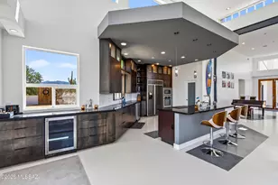 9725 N Linda Vista Pl, Tucson, AZ 85742 - Photo 6