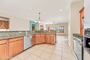 531 W Royal Troon Pl, Green Valley, AZ 85614 - Photo 10