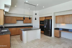 12866 N High Hawk Dr, Marana, AZ 85658 - Photo 38