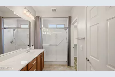 2298 E Thunderchief Drive, Green Valley, AZ 85614 - Photo 24